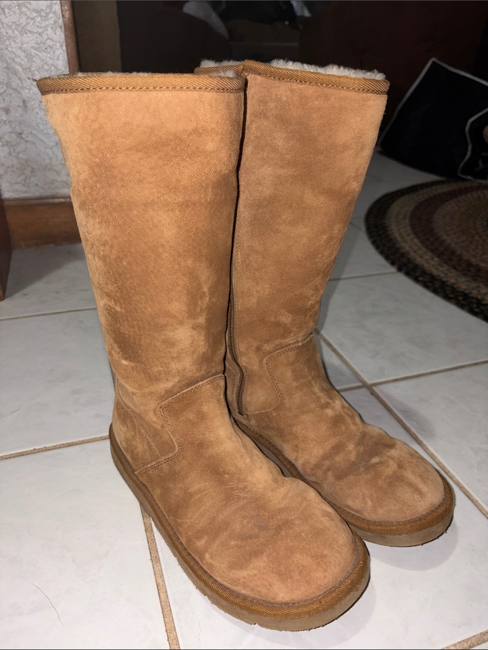 UGG Australia "Sunset" Side Zipper Tall Boots Chestnut 2007/2008 Vintage Y2K
